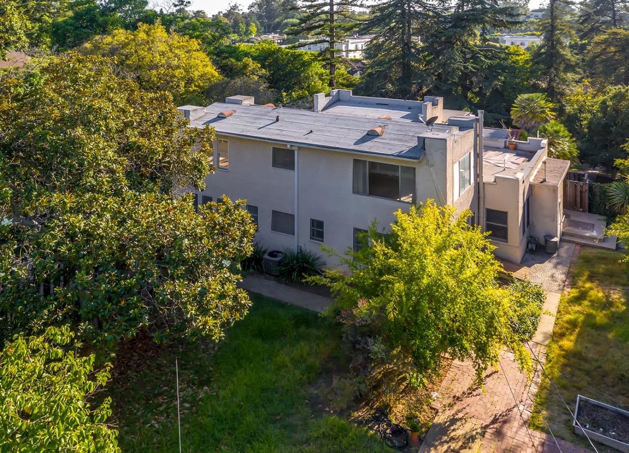 430 S. Bundy Drive Dan Urbach Los Angeles Real Estate Specialist