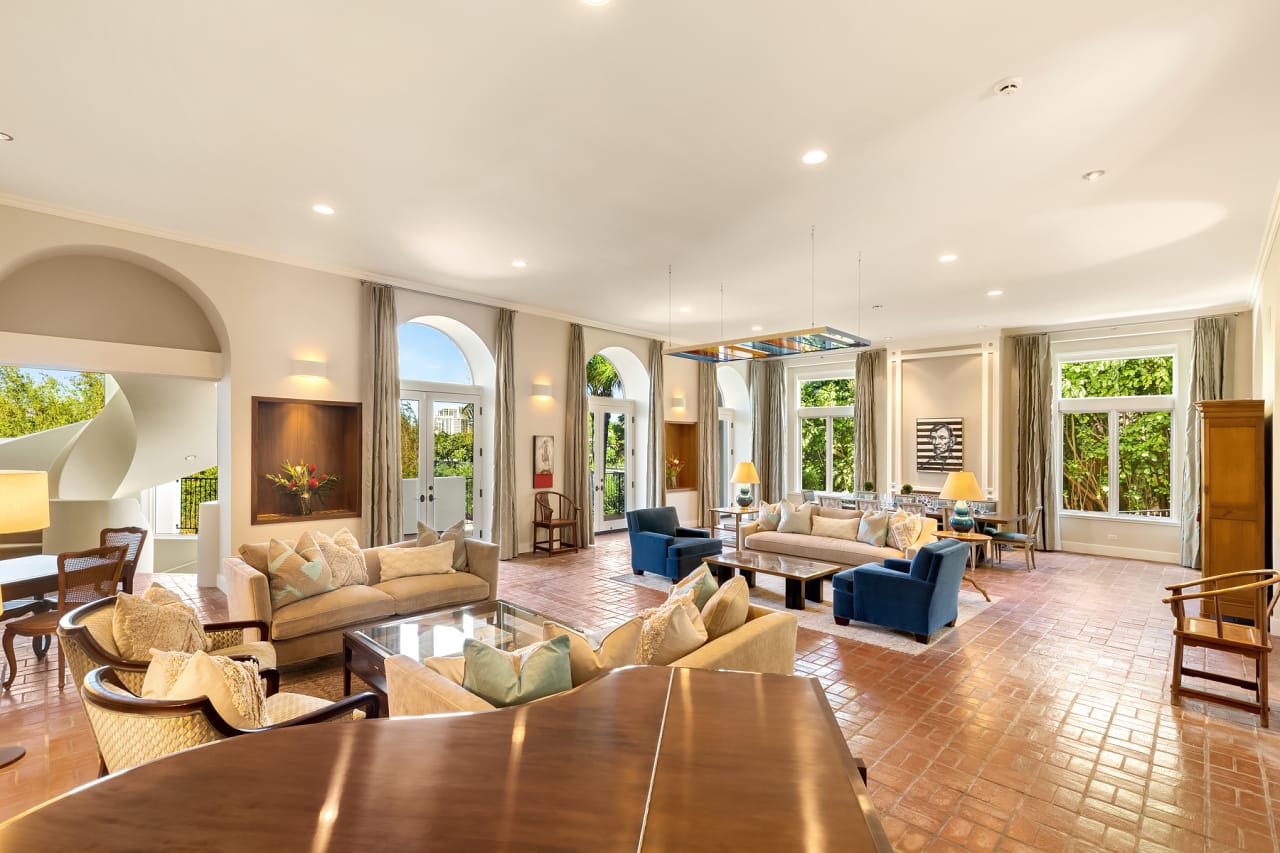 3919 Noela Place Honolulu, HI 96815 Tracy Allen