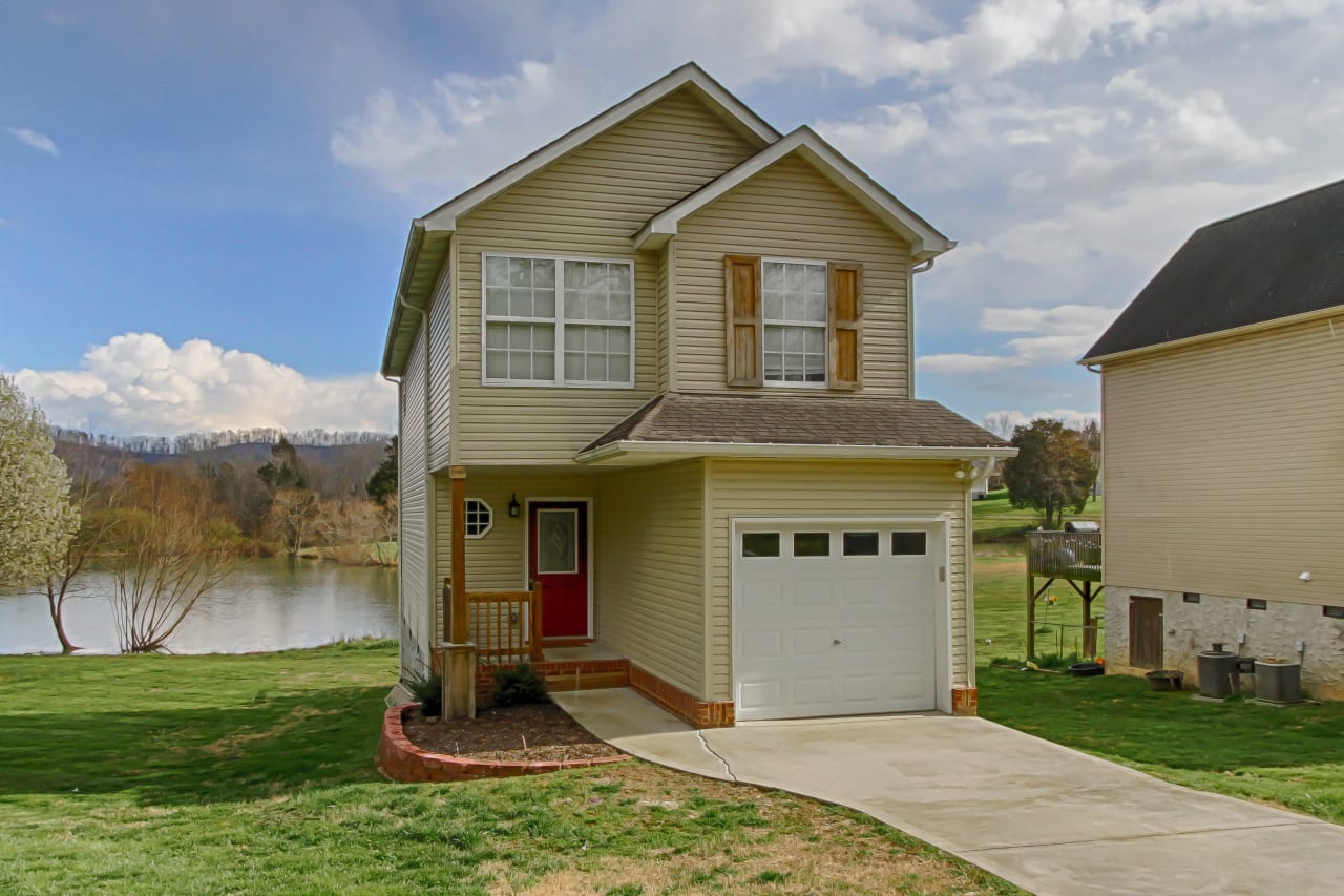 Victoria's Landing Lucas Haun