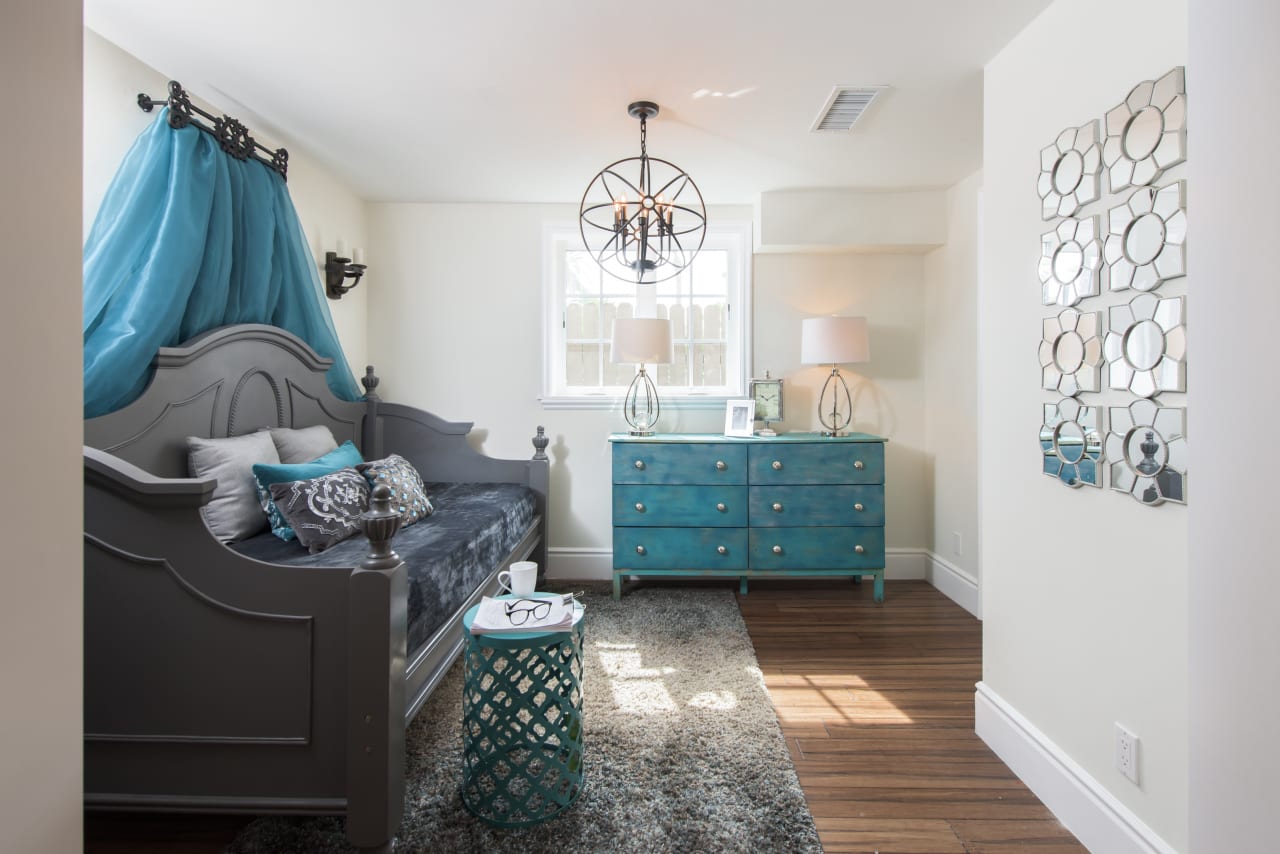 Reimagined Classic Hollywood Duplex