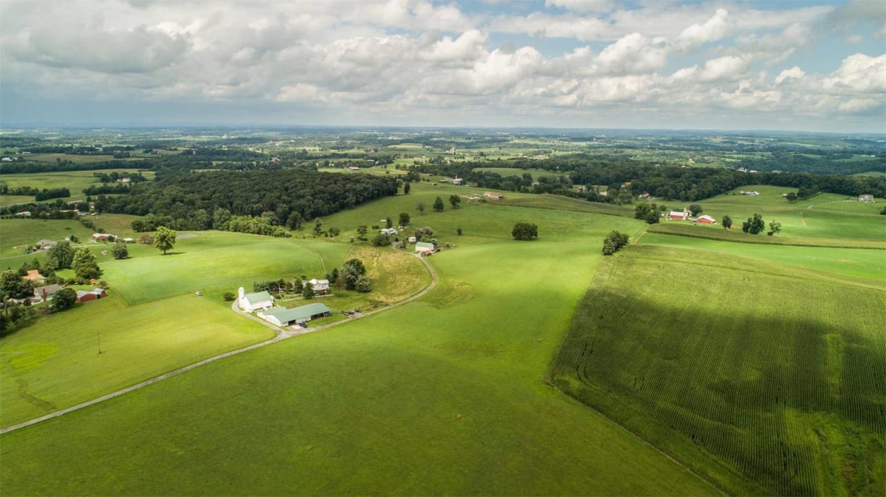 12622 Bunker Hill Rd Union Bridge, MD Lockard + Smith