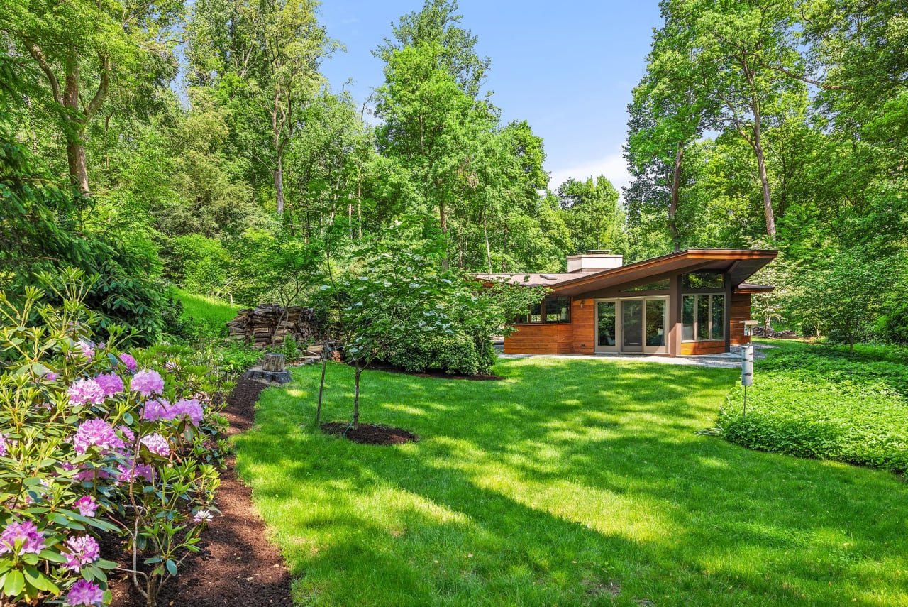 10 Usonia Rd Pleasantville NY Compass Greater NY Brian Milton