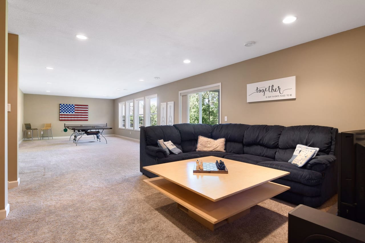 6875 Lake Harrison Circle, Chanhassen