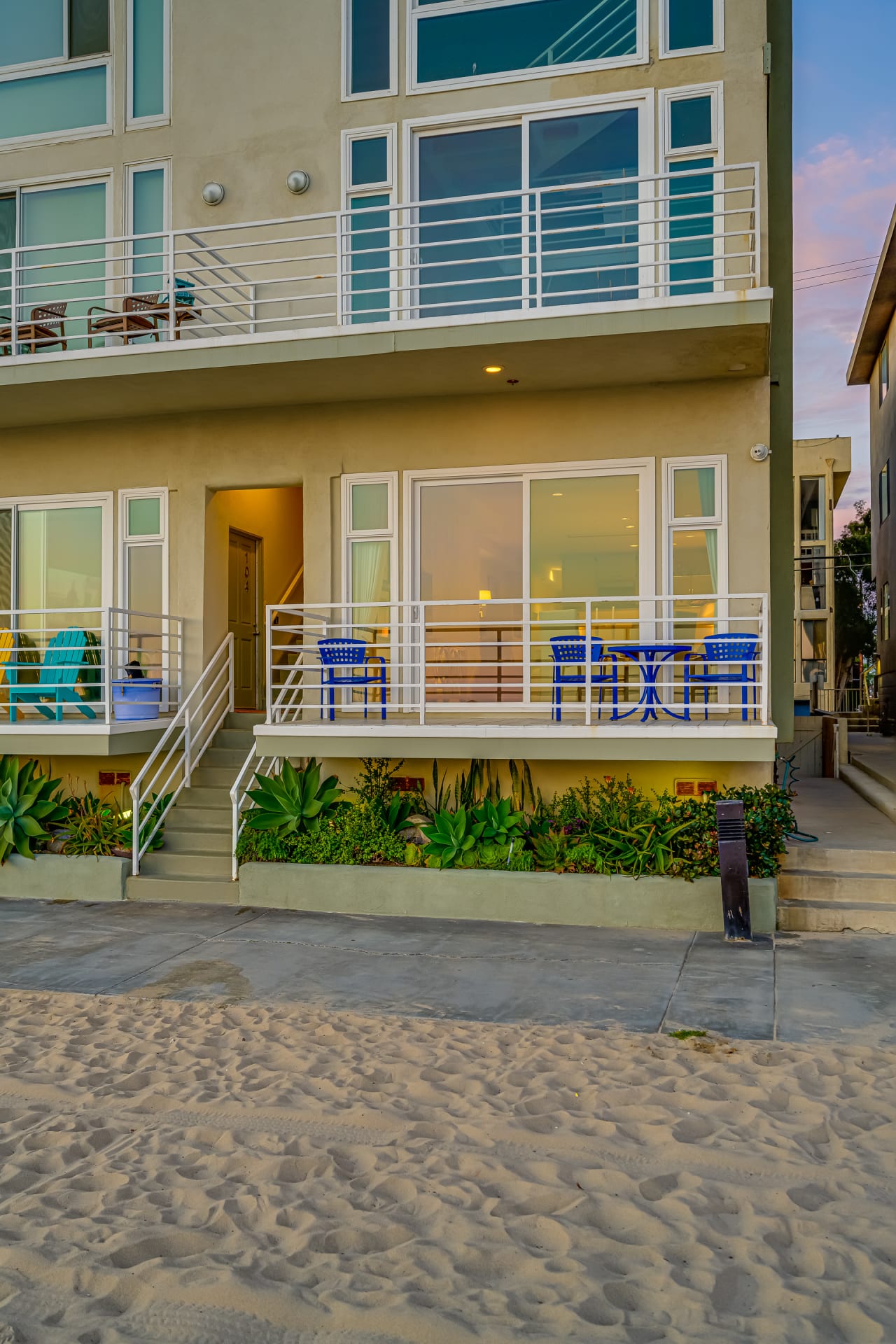 4403 Ocean Front Walk, #203