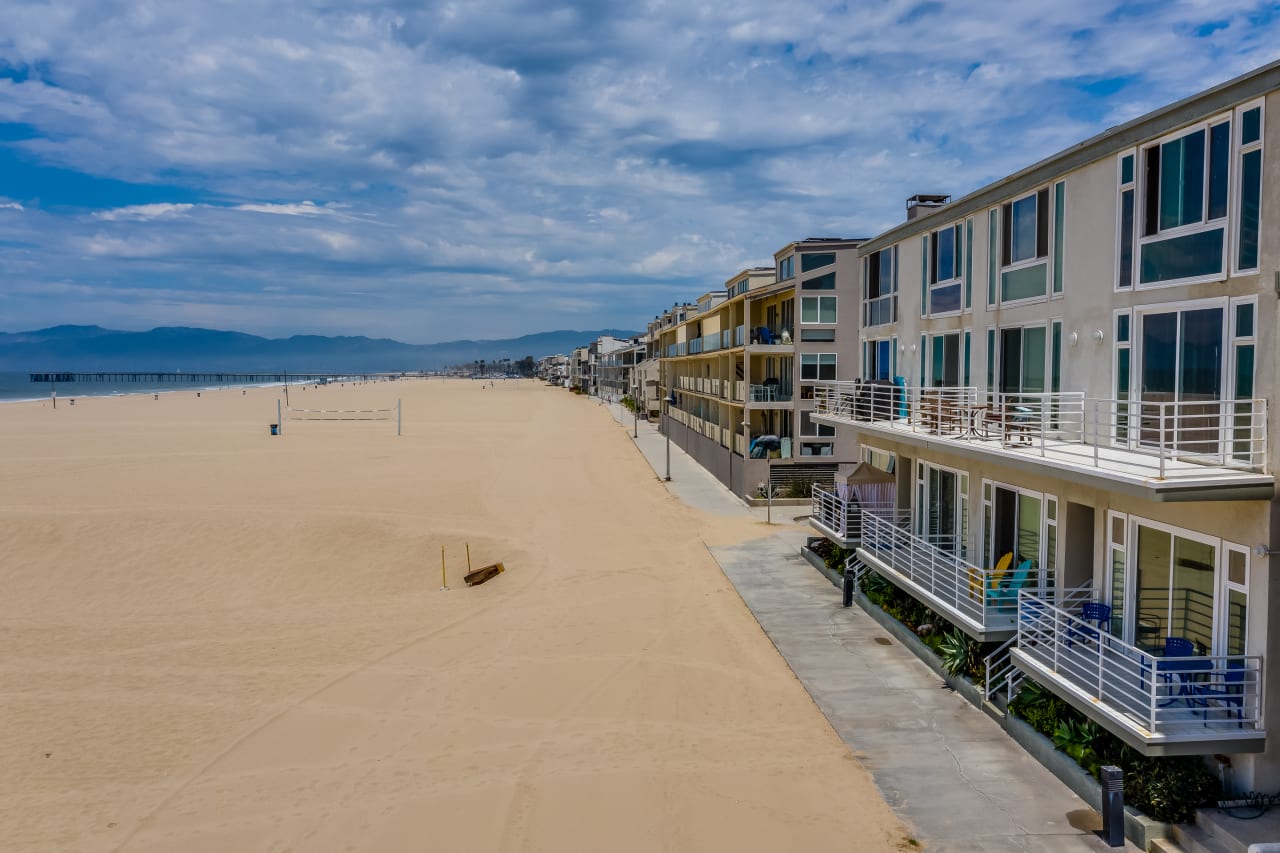 4403 Ocean Front Walk, #203