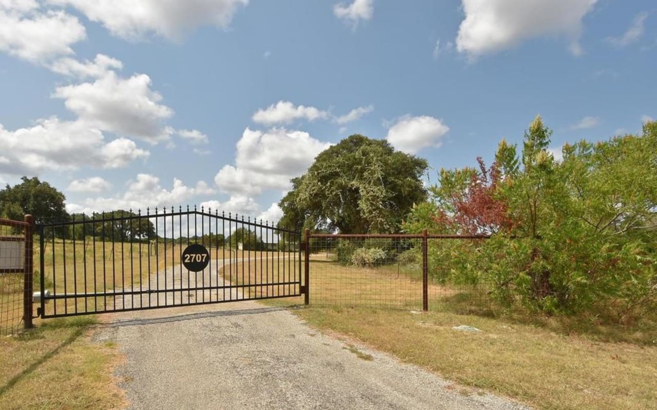 2707 Gatlin Creek Rd The Veritas Group The Veritas Group