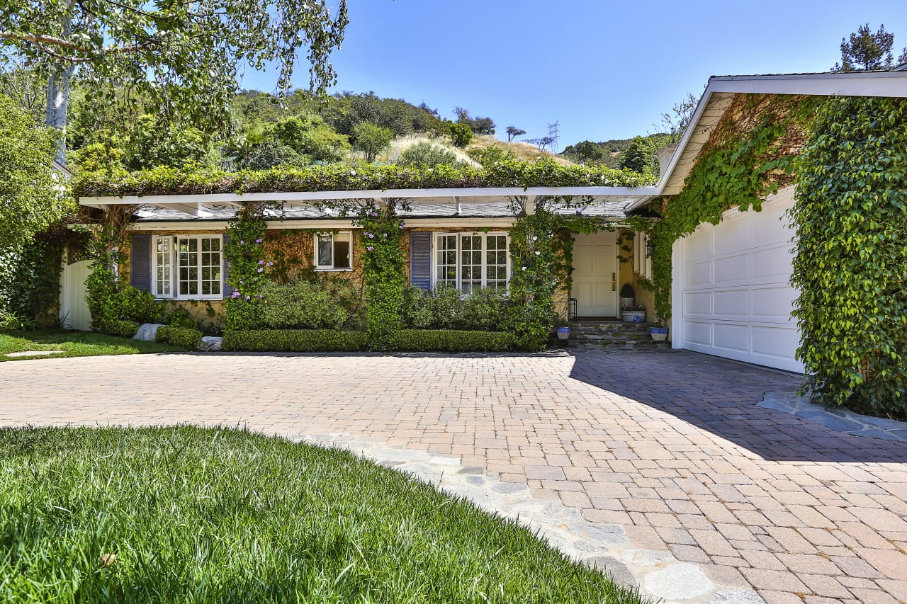 Prettiest House in the Canyon