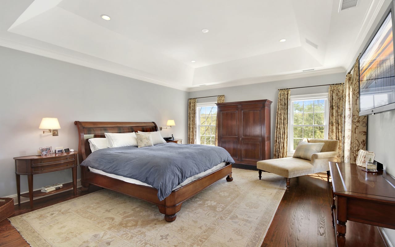 Compass Brian Milton Real Estate 26 Cider Mill Circle, Armonk NY