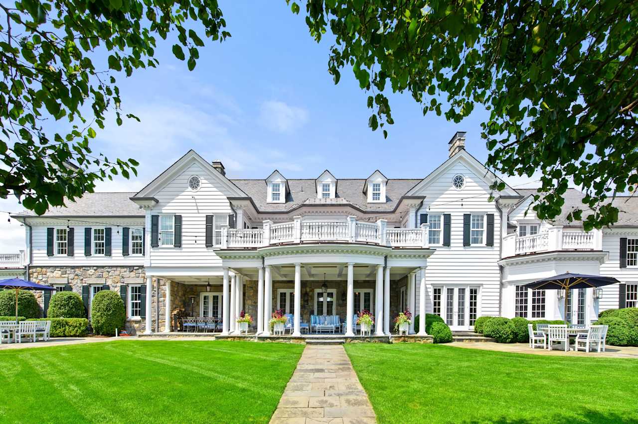 435 Round HIll Rd, Greenwich CT Sold by Brian Milton of Compass