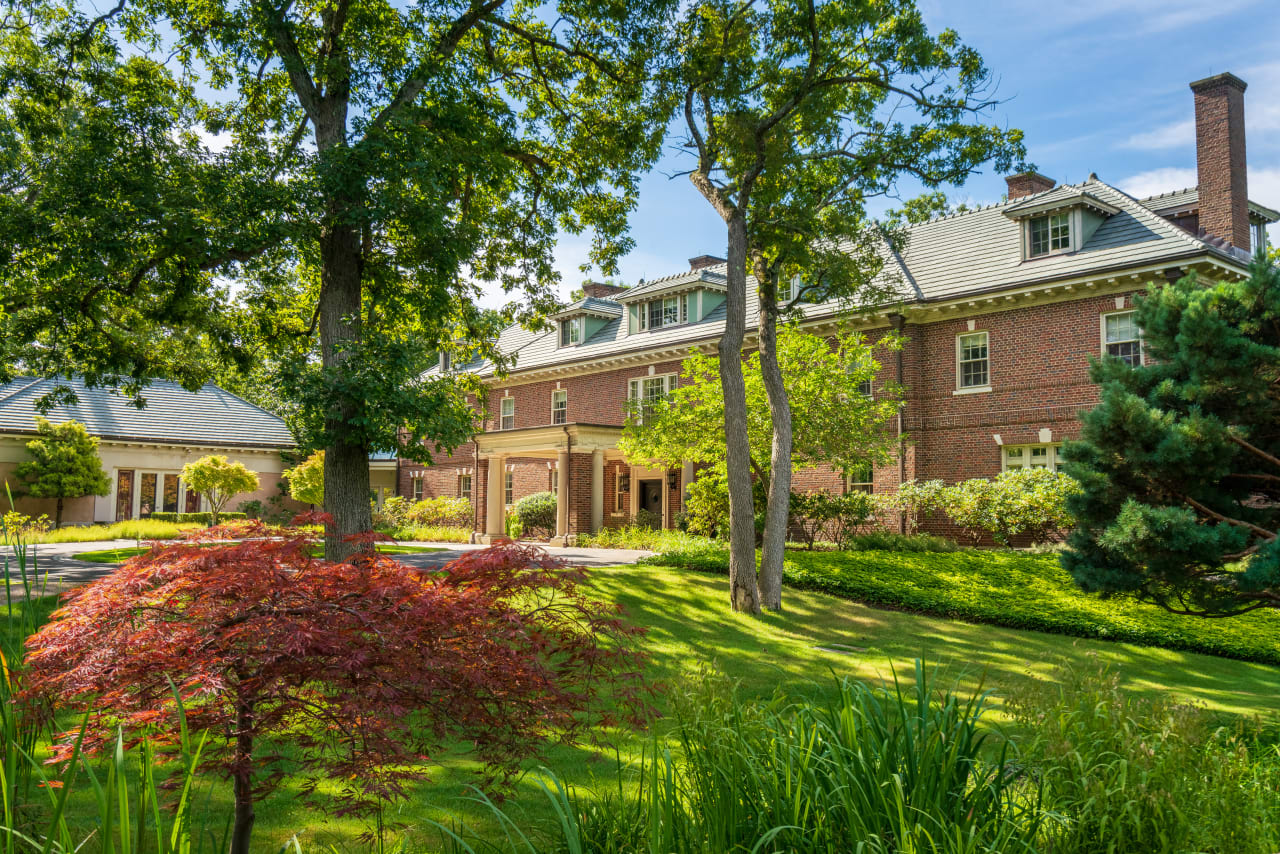 Dedham Estate Overlooking Weld Pond Jonathan Radford