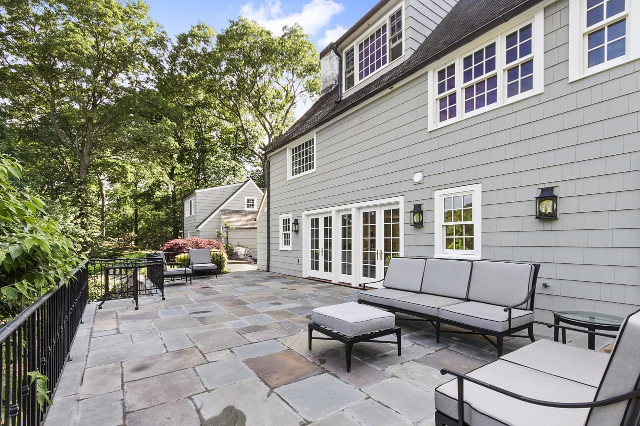 10 Frog Rock Rd Chappaqua School District Armonk, NY Sold by