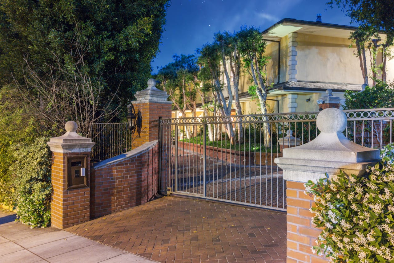 Stunning Beverly Hills Traditional Home