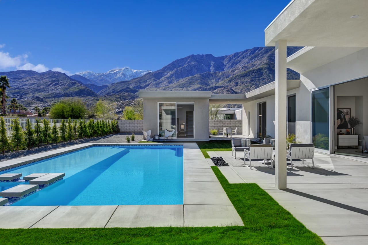 It’s a feeding frenzy’: Palm Springs real estate inventory at historic low!🔥