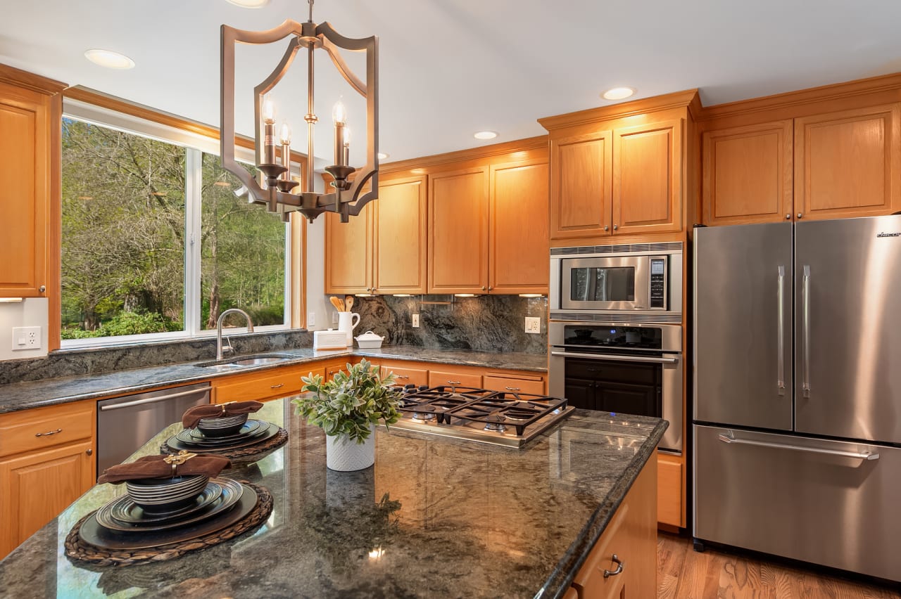 Woodinville, WA Lake of the Woods The Reese Real Estate Team