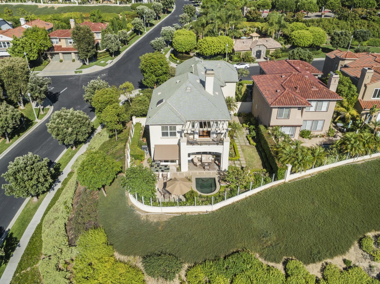 19 Fiore Hinman Real Estate Compass