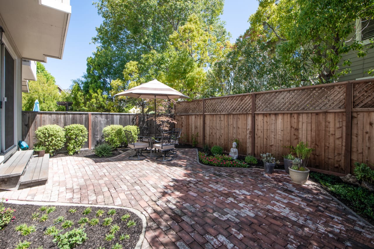 Remodeled Contemporary Townhome