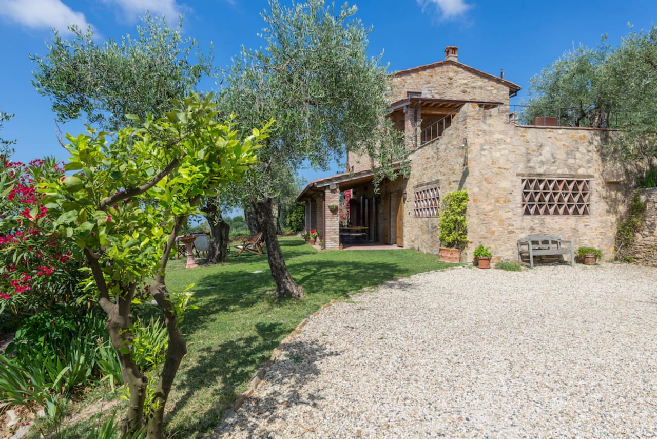 Property Spotlight: Villa Il Luppolo Nero In Tuscany