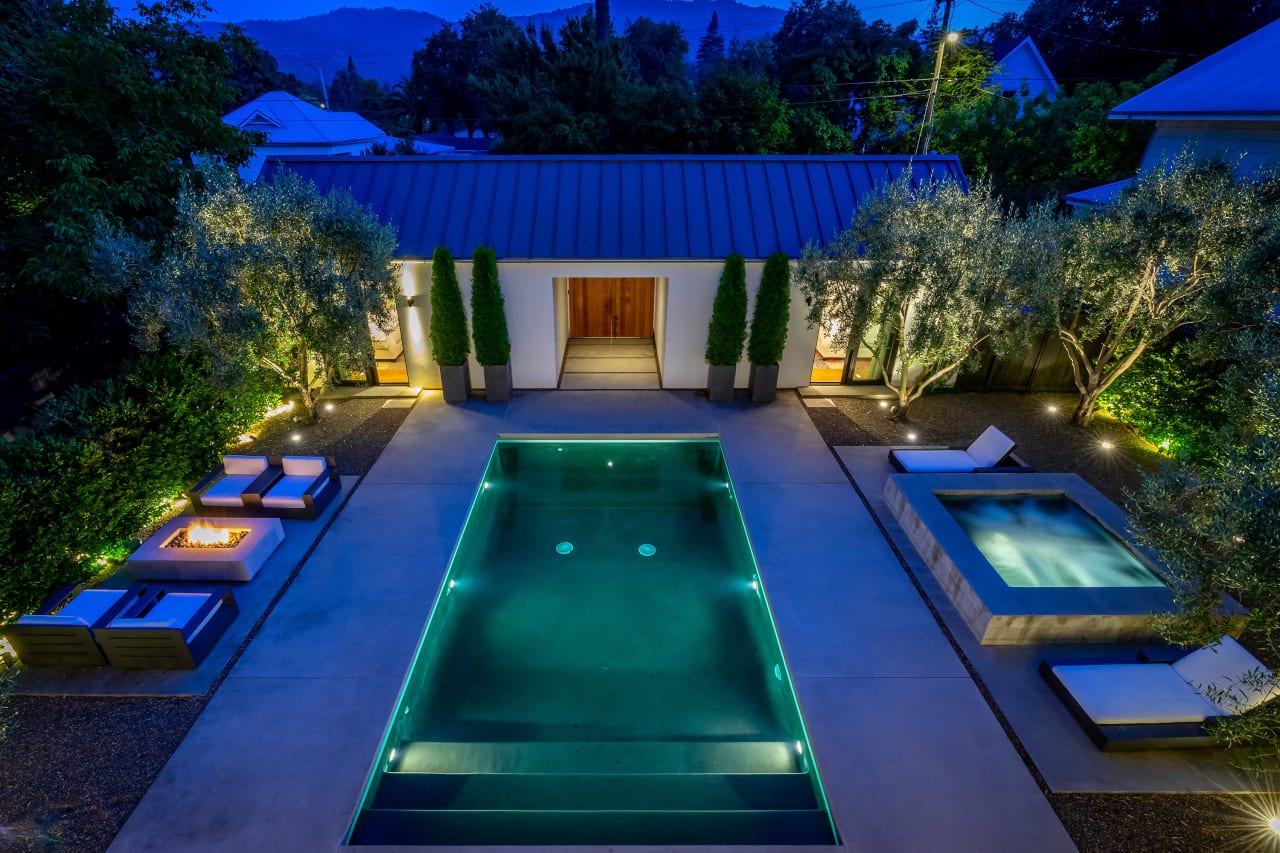 Modernist Oasis in St. Helena - SOLD