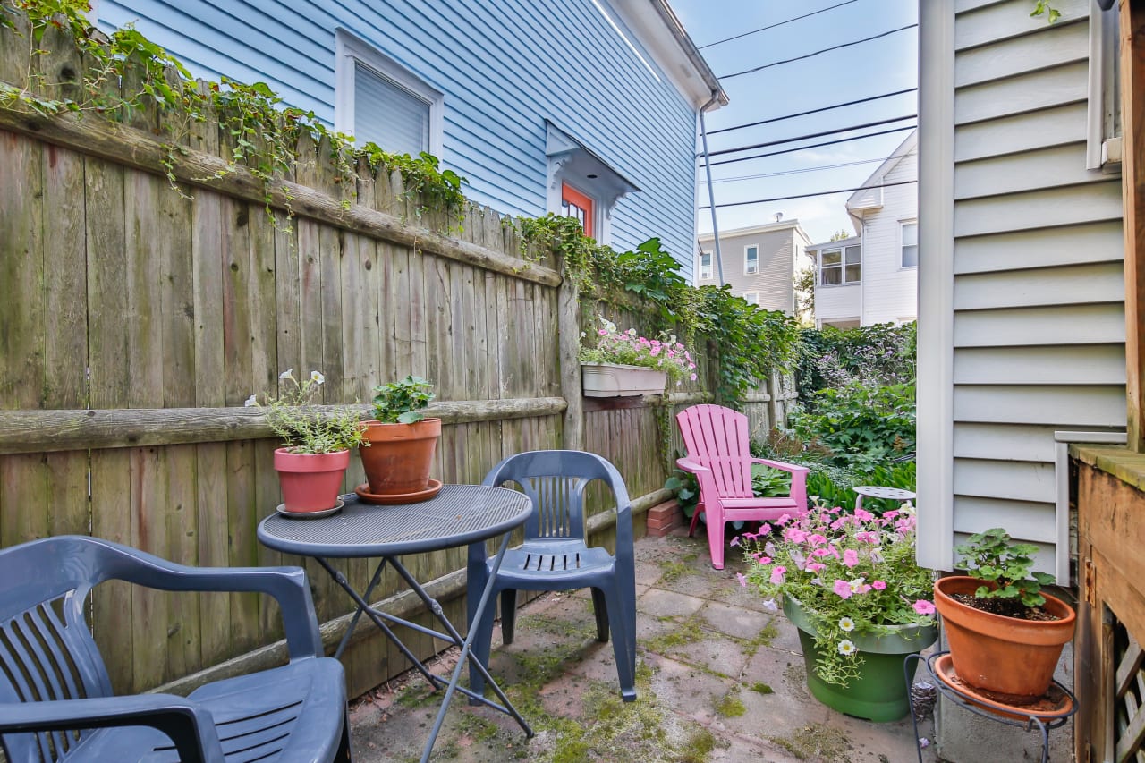 Cambridgeport Condo Dana Schaefer Team