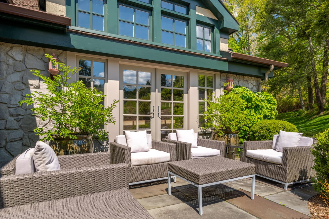 29 Half Mile Rd, Armonk NY Brian Milton Compass Luxury Real Estate Specialist