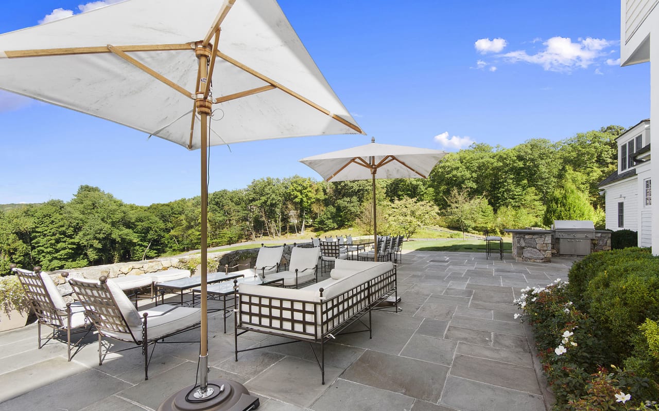 Compass Brian Milton Real Estate 2 Dellwood Farm Way, Armonk NY