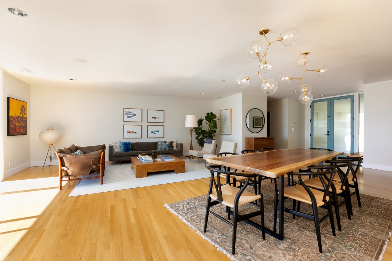 Stunning Los Feliz Estates MidCentury ranch with jetliner views