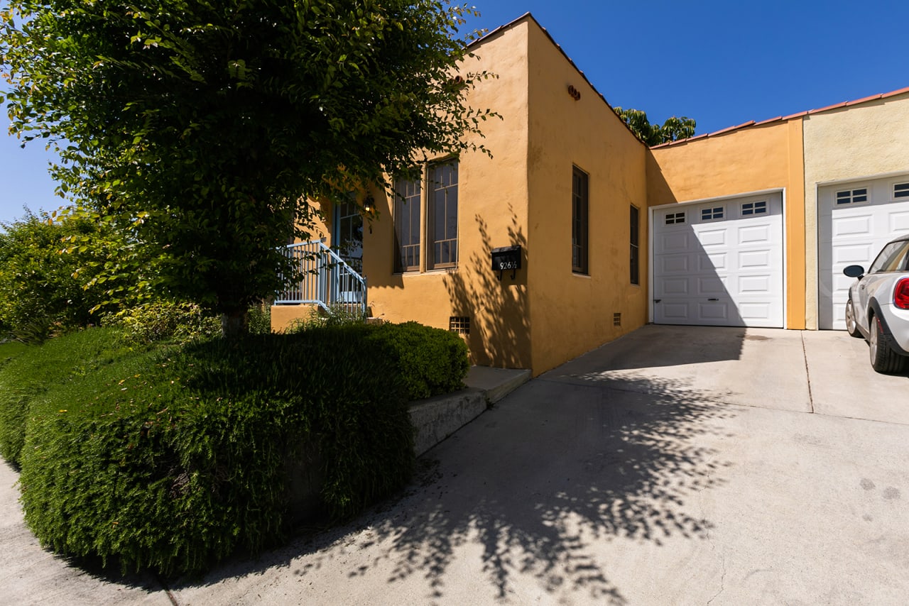 Charming Home in Historic Silver Lake Bungalow Court 