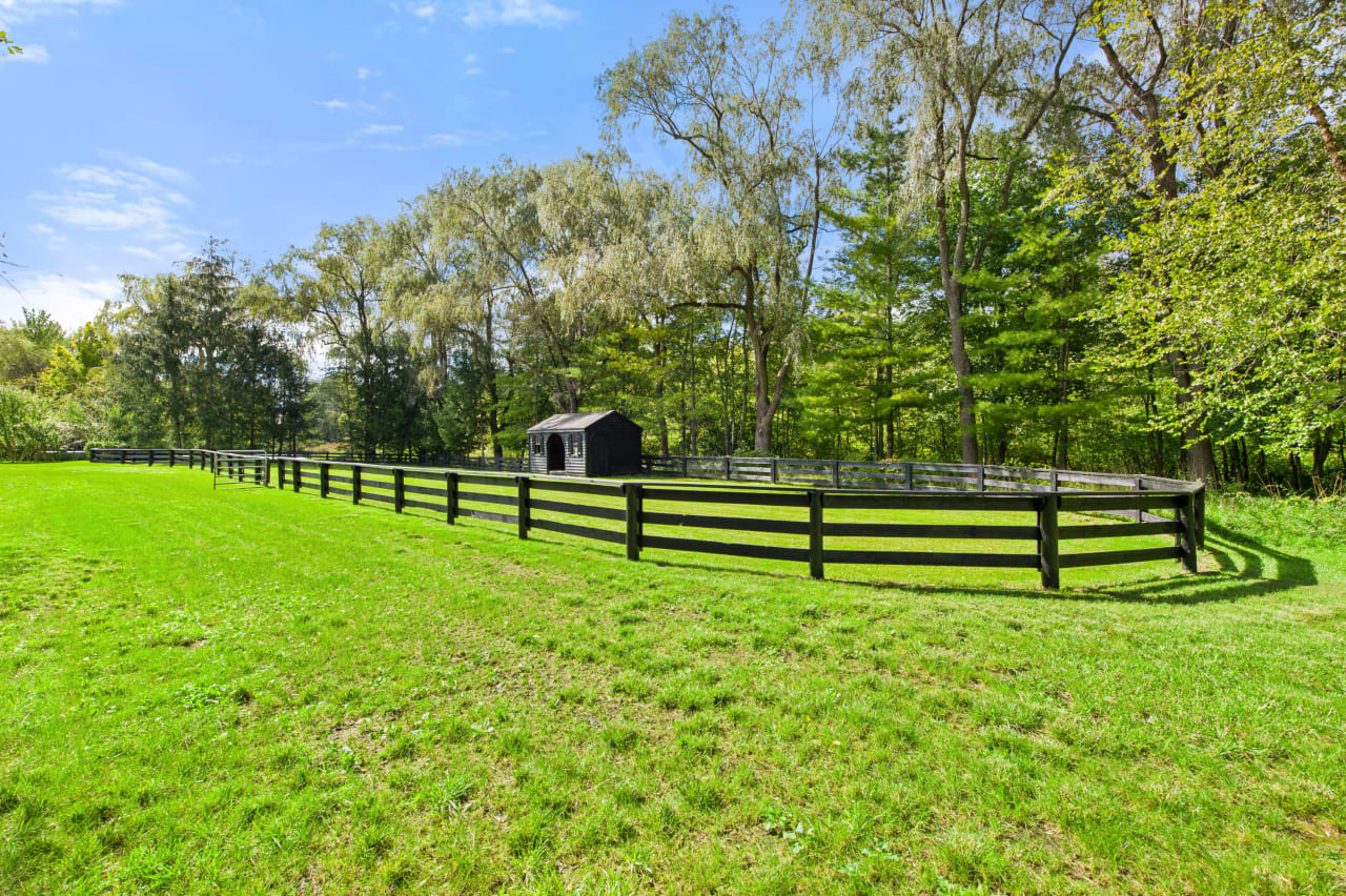16 Guard Hill Rd Bedford Corners, NY Rented through Brian Milton of