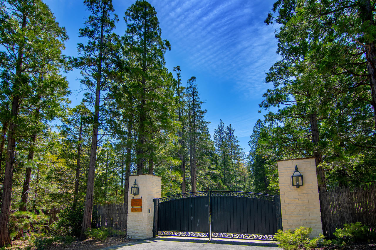 28641 N. Shore Road, Lake Arrowhead, CA Jade Mills Estates
