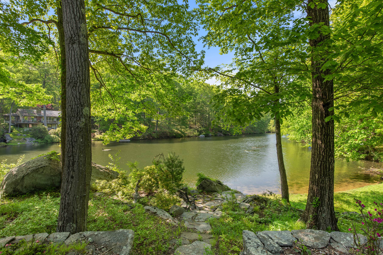 41 Long Pond Rd, Armonk NY Compass Greater NY Sold through with