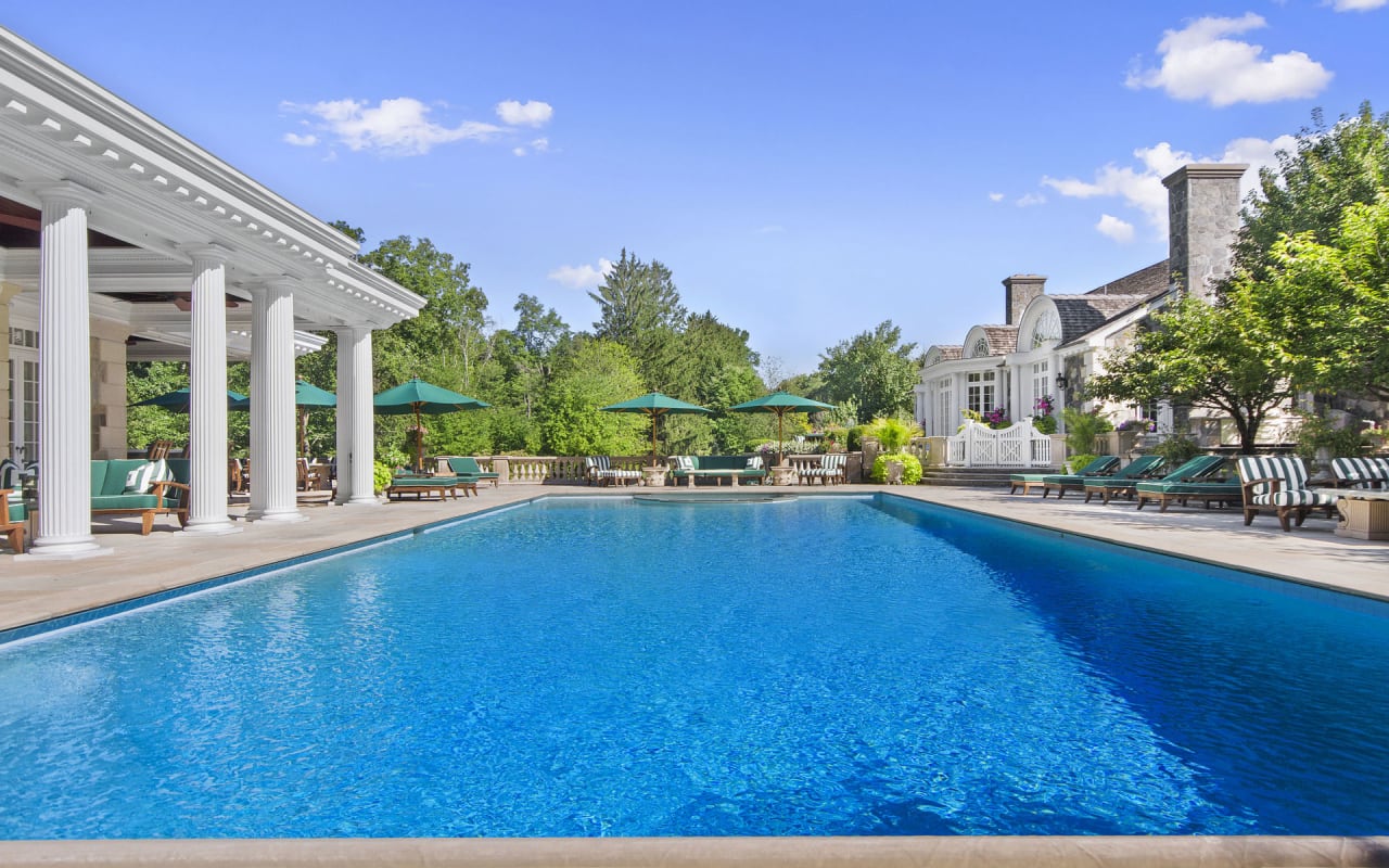 Brian Milton Real Estate 20 Andrews Farm Road, Greenwich CT 06831