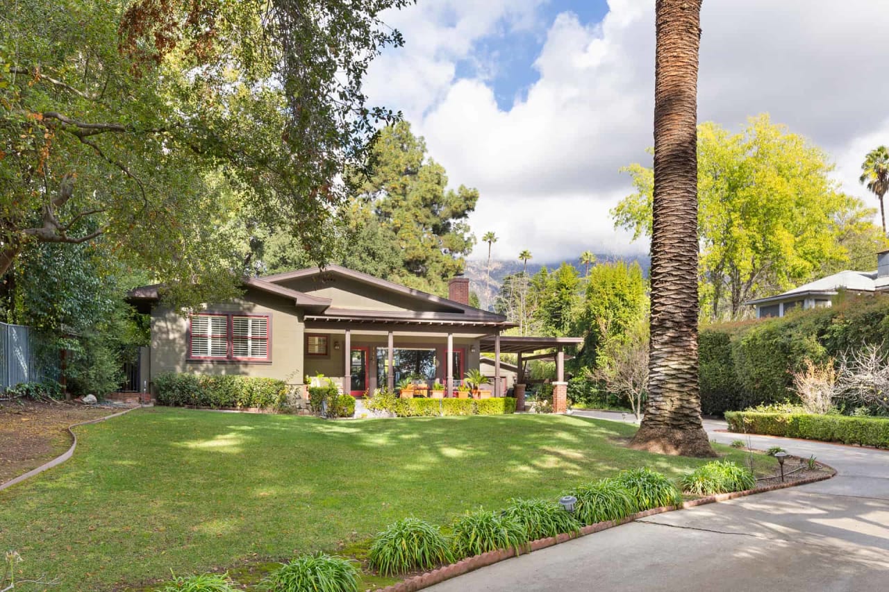 Home of the Week: A Beautiful 1950s Craftsman-style Home Located on New York Drive, Altadena