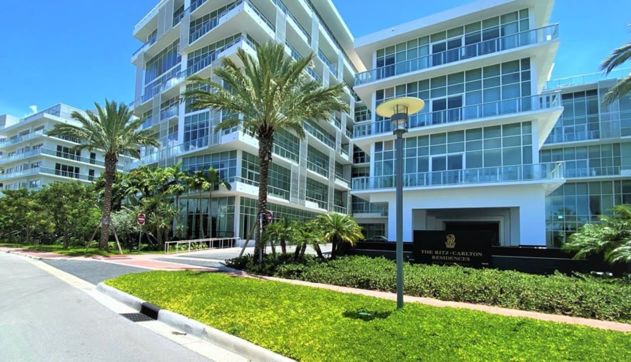 4701 Meridian Ave Miami Beach -  Ritz Carlton 