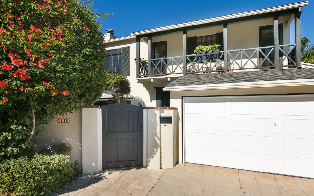 Classic Monterey Colonial in Los Feliz