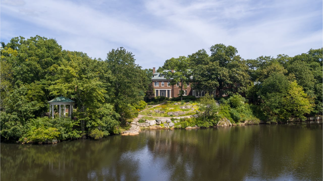 Dedham Estate Overlooking Weld Pond Jonathan Radford