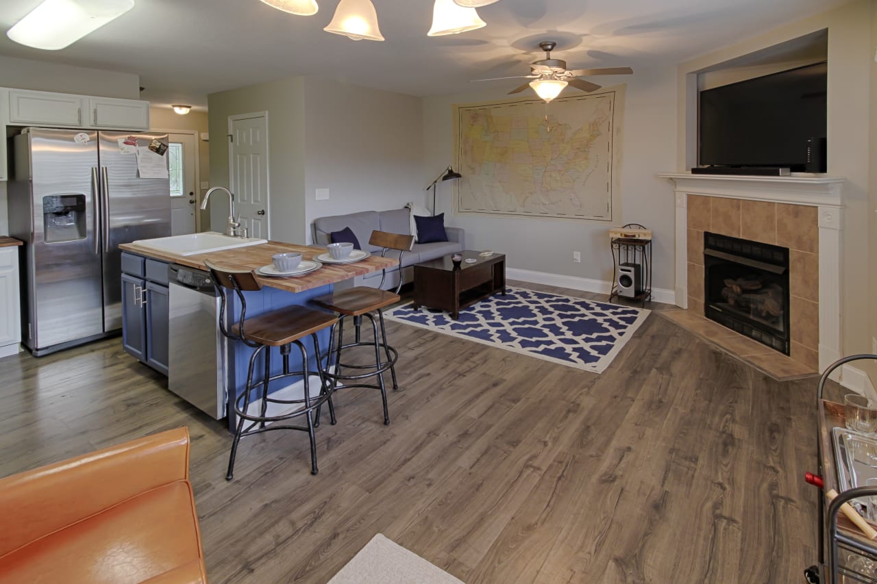 Victoria's Landing Lucas Haun