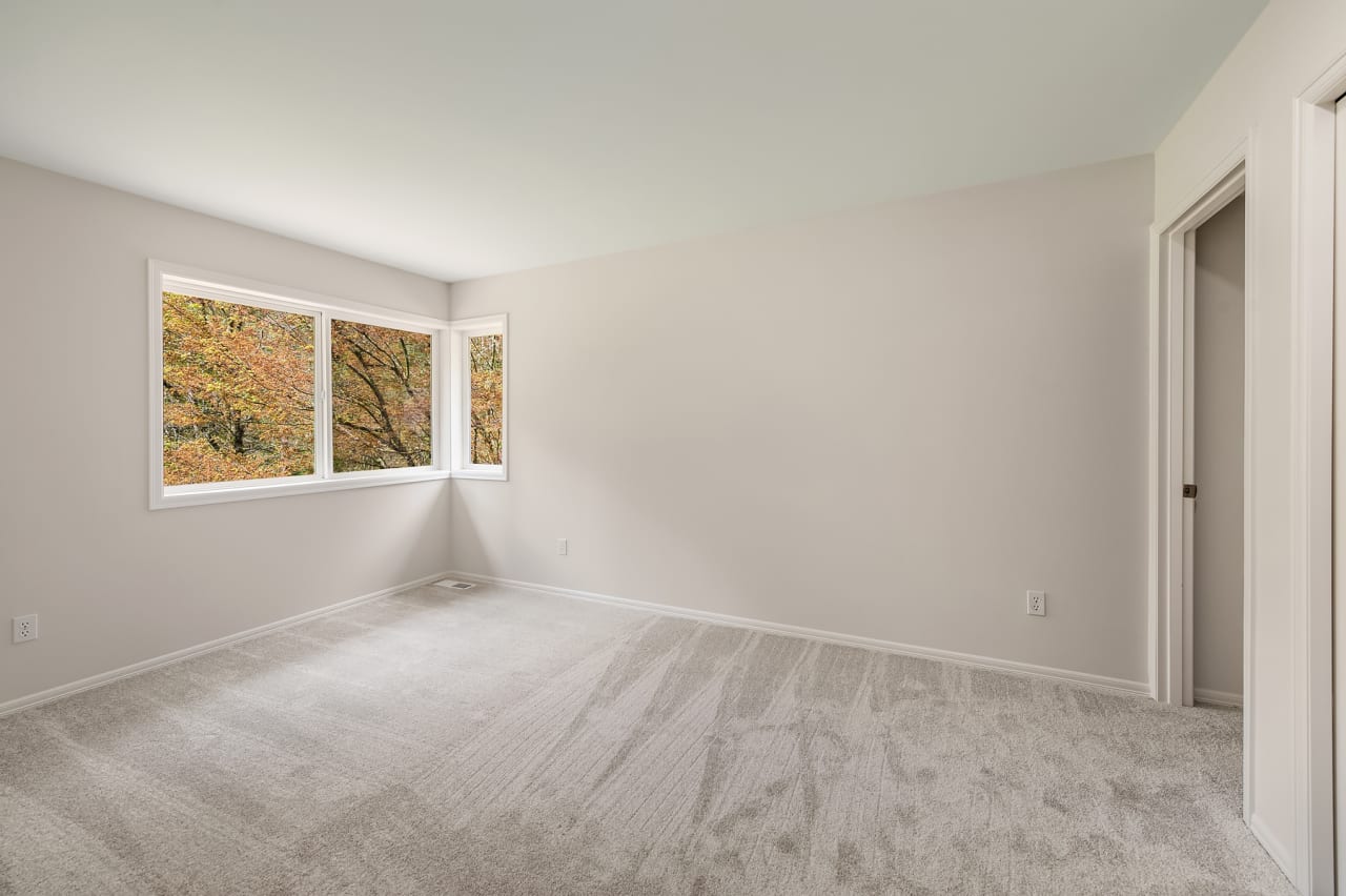 Woodinville, WA Lake of the Woods The Reese Real Estate Team