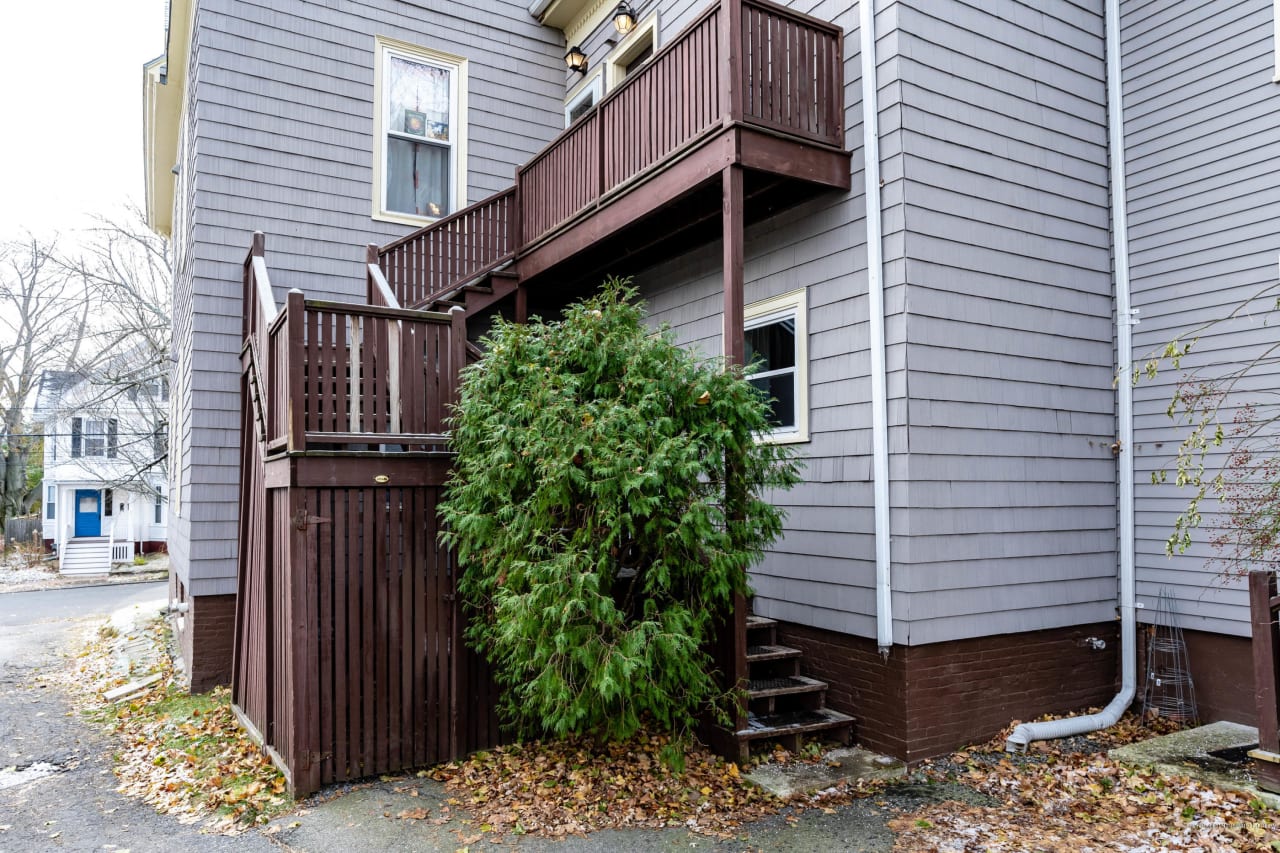 Charming TopFloor Condo in Portland! The David Banks Team RE/MAX