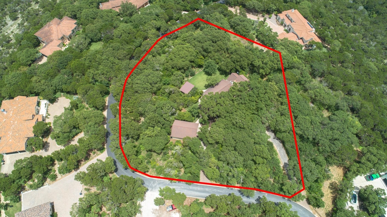 2000 Yaupon Valley Road Joanie Capalupo Compass Real Estate Austin