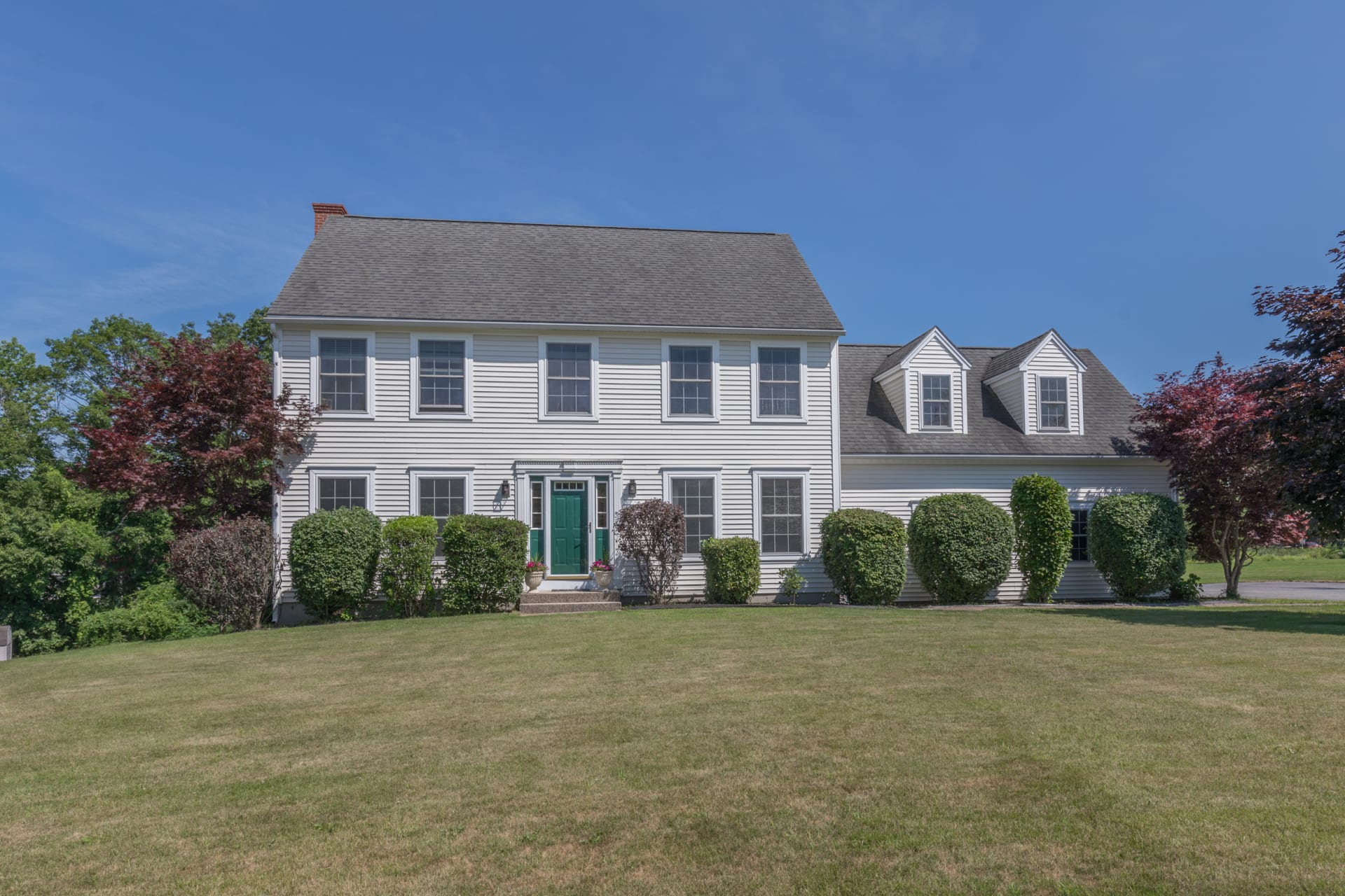 Stunning Colonial in Desirable Scarborough Neighborhood The David