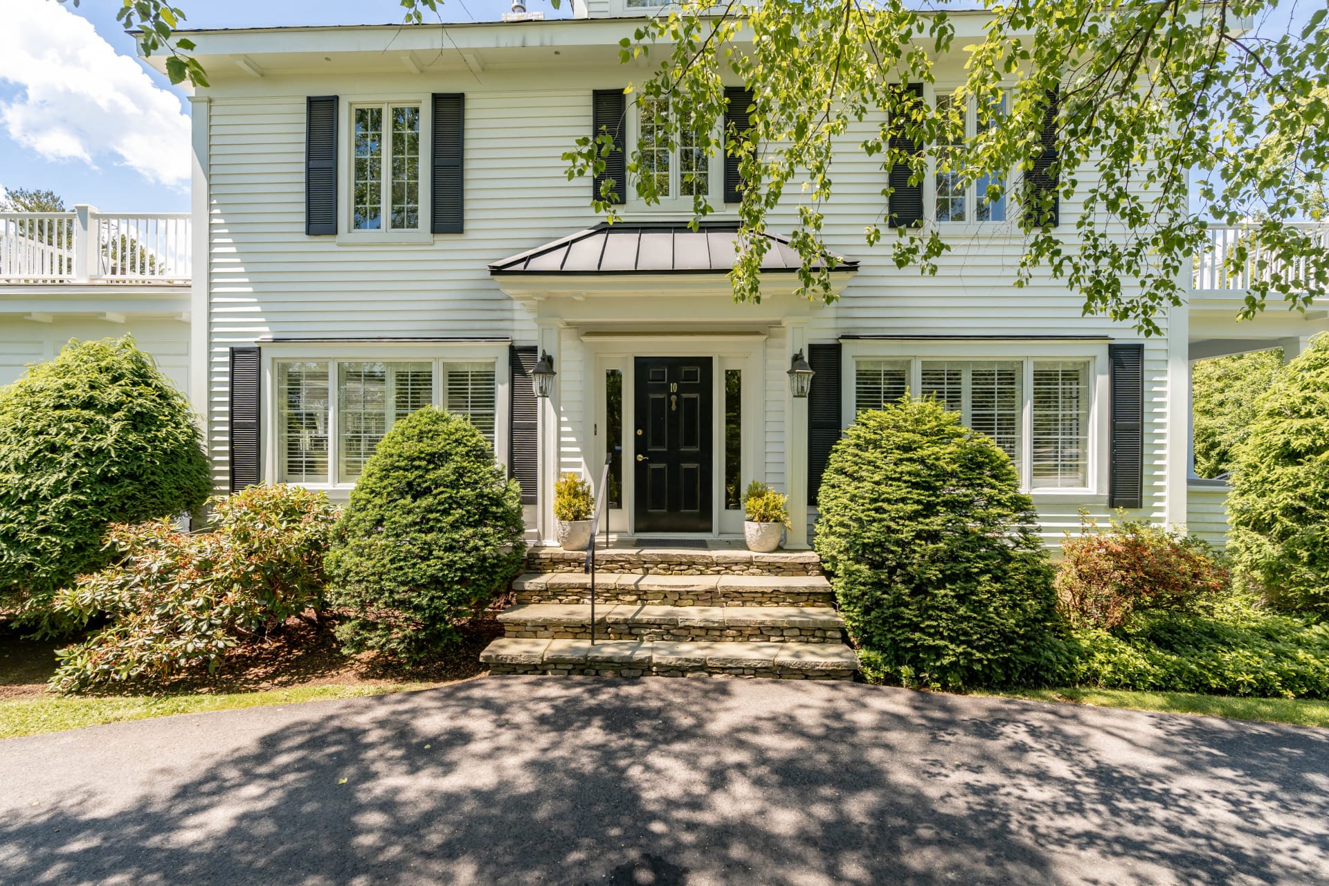 Beautifully Renovated Colonial on Falmouth Foreside! The David Banks