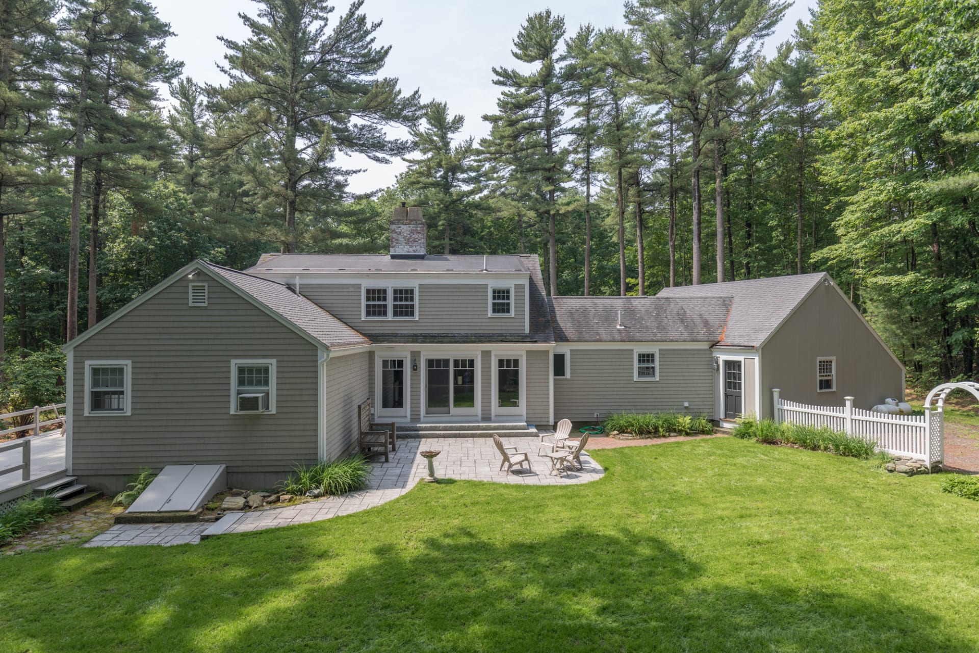 Beautifully Renovated Cape Cod on Cumberland Foreside The David Banks