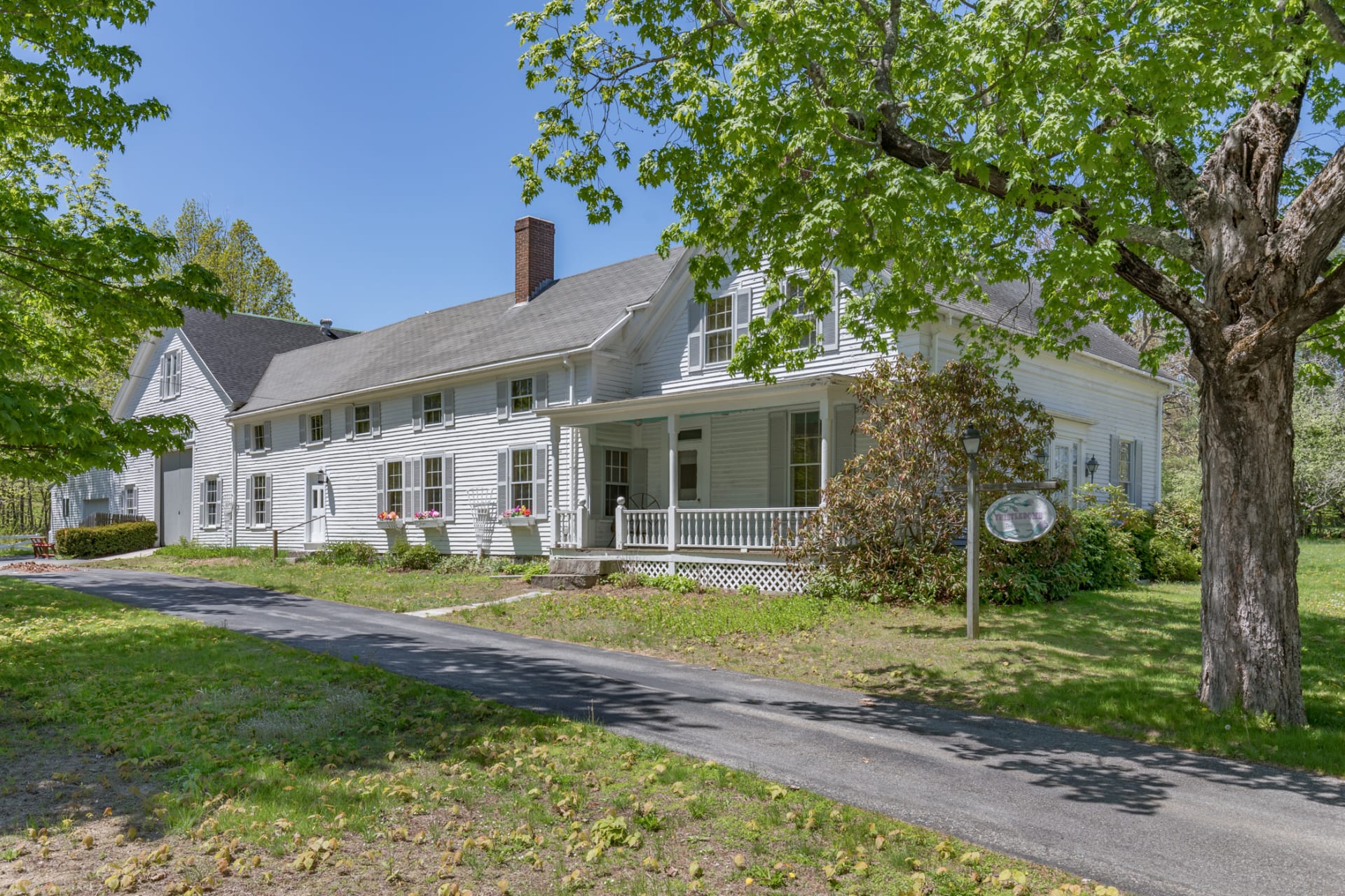 Antique Farmhouse in North Yarmouth The David Banks Team RE/MAX By