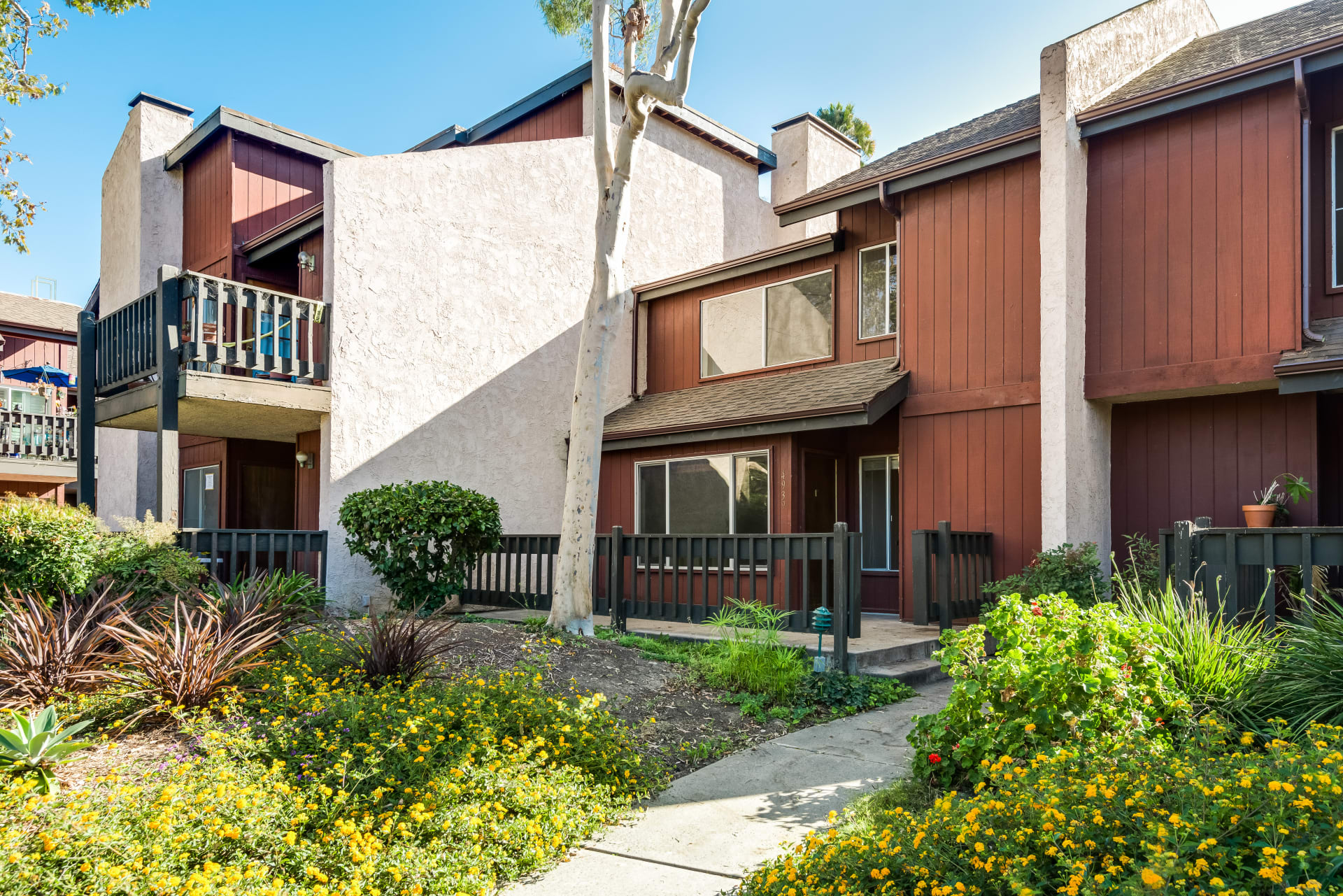 Rare 4 Bedroom in Lakeside Villas