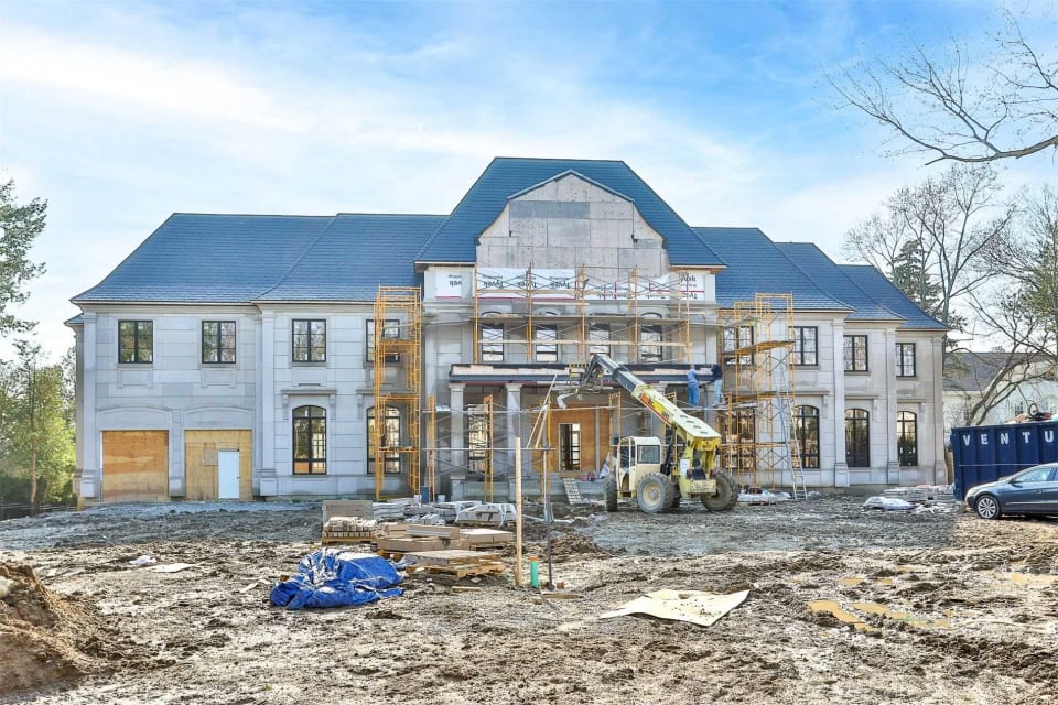 24 Park Lane Circle Toronto C12, ON M3B1Z7 Barry Cohen Barry