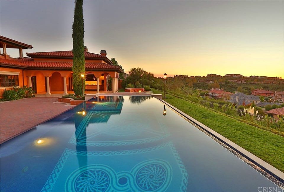 Prado Del Grandioso Incredible Traditional Estate in Calabasas LA