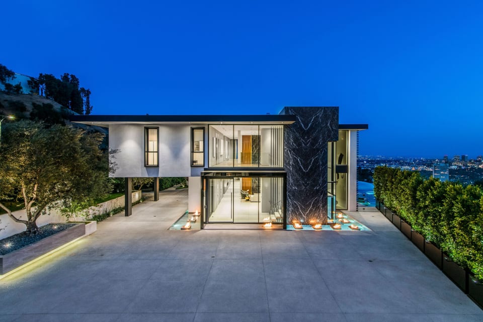 SOLD | 1677 N Doheny Dr, Los Angeles, Ca 90069 | The Fridman Group