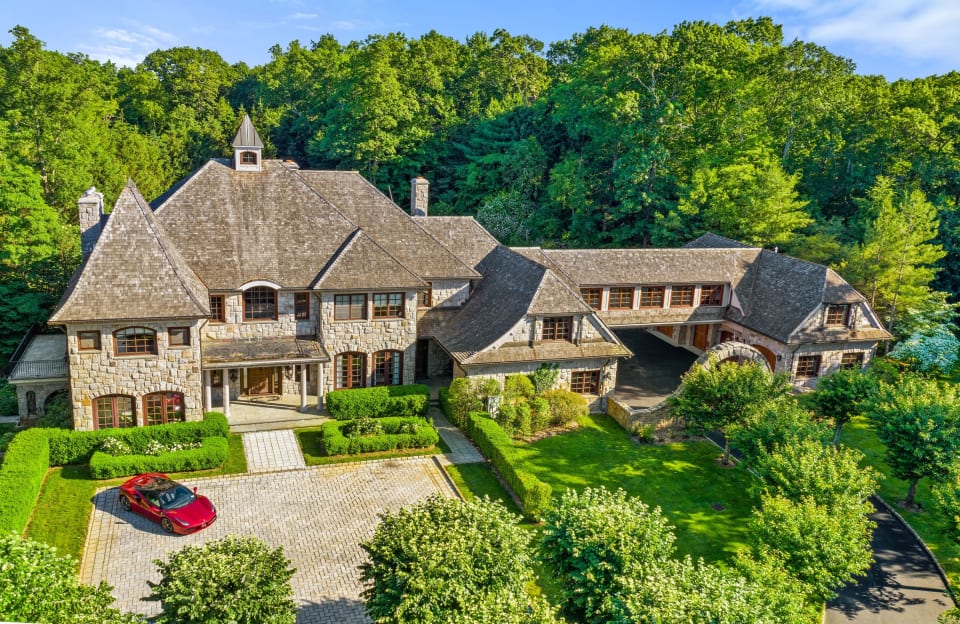 9 Terrace Circle Armonk NY Listed for sale with Brian Milton of