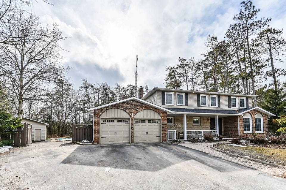 Breathtaking Residence With Rear Yard Oasis Stouffville, ON Barry Cohen Homes