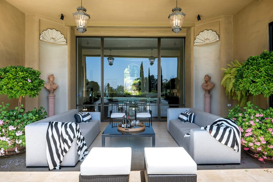 Romantic Hilltop Villa with Views